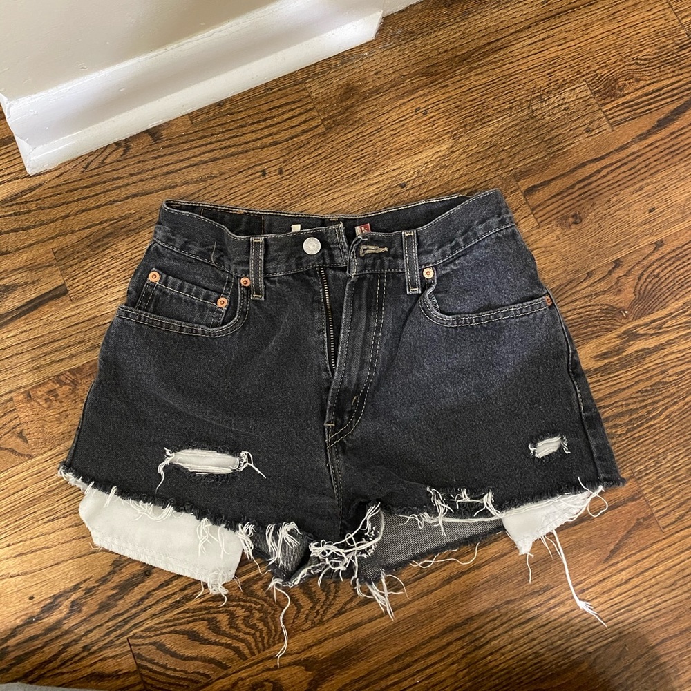 Vintage Denim Levi Cut-Off Jean Shorts